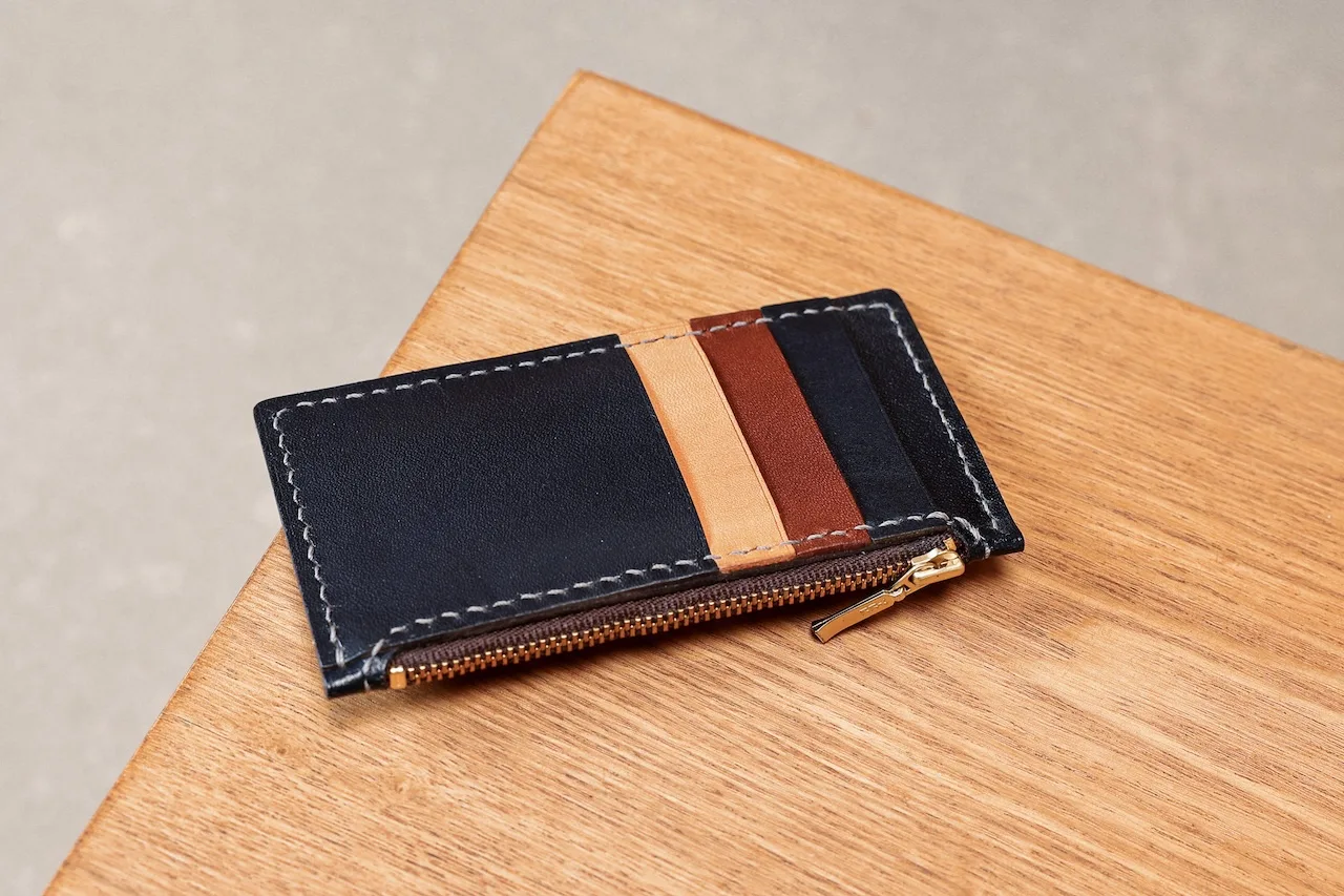 Zip Up coins card holder - finished-item