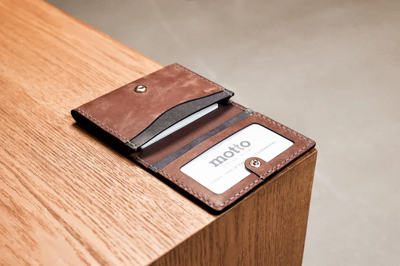 Dwelling Card Case III - finished-item