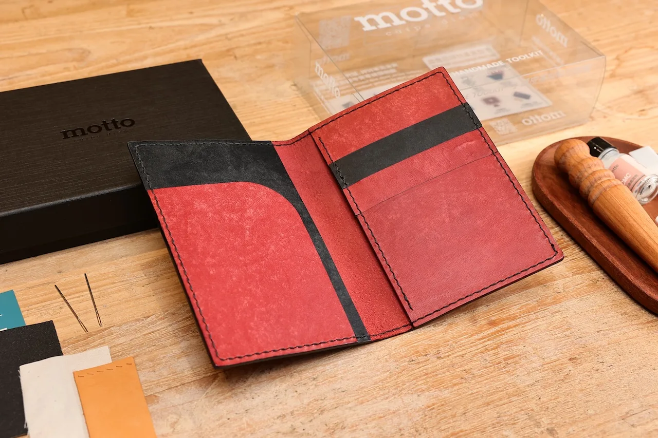 To Traveler 3 cards Passport Case - toolkit