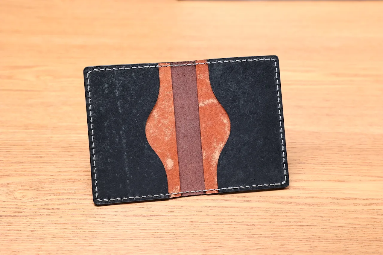 Cardfield II Card Holder - finished-item