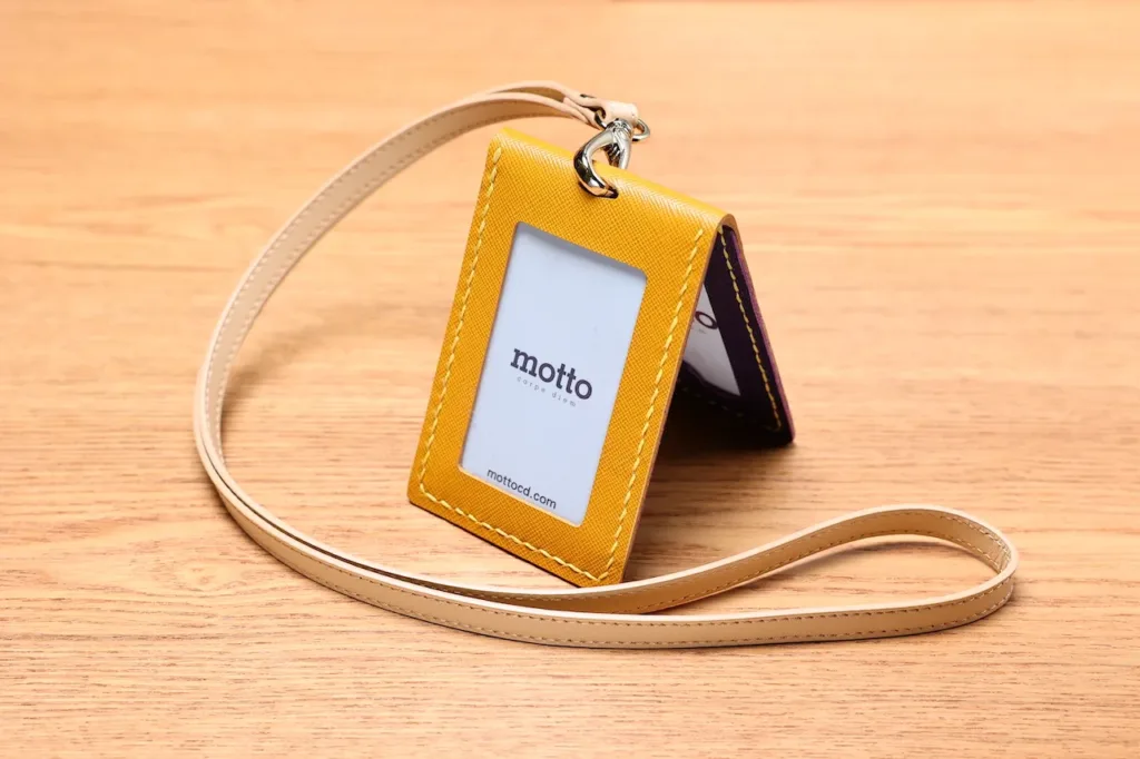 Folding ID Badge (Vertical) - finished-item