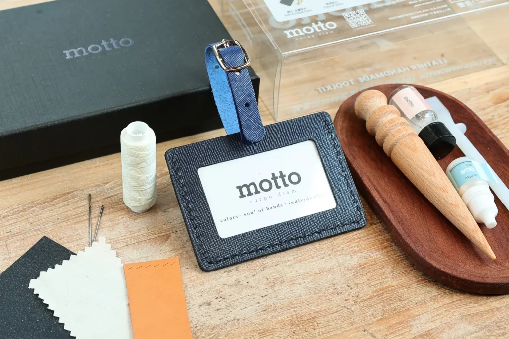 Luggage Tag (Horizontal) - toolkit