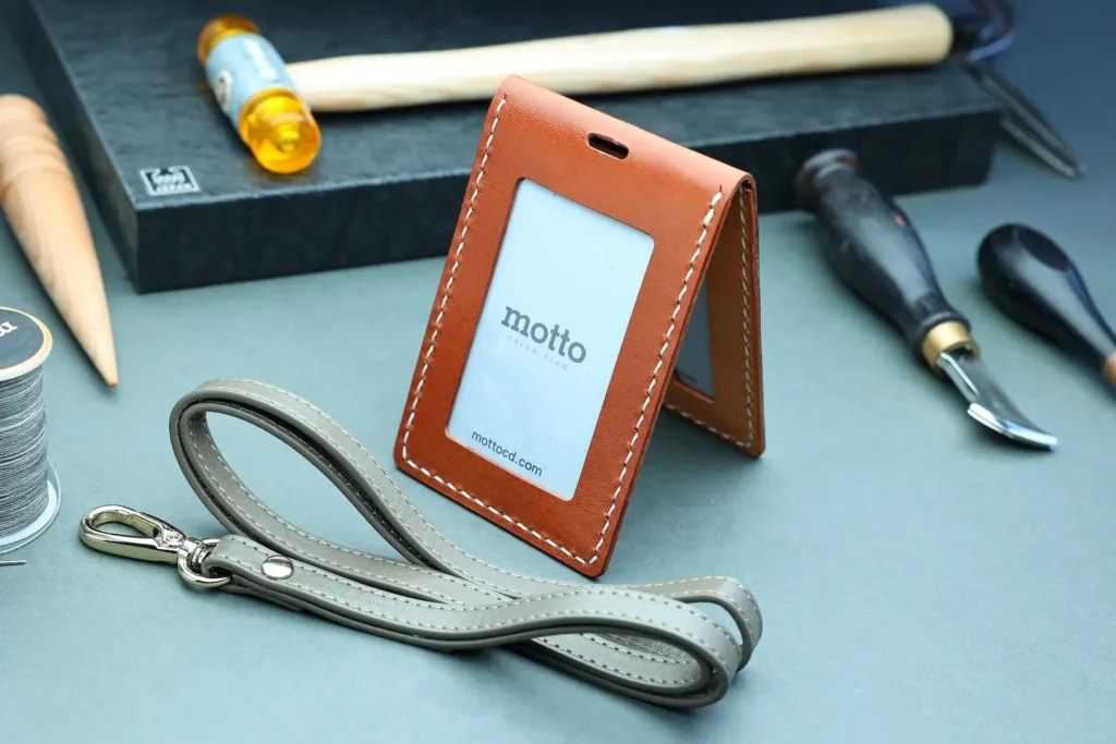 Folding ID Badge (Vertical) - workshop