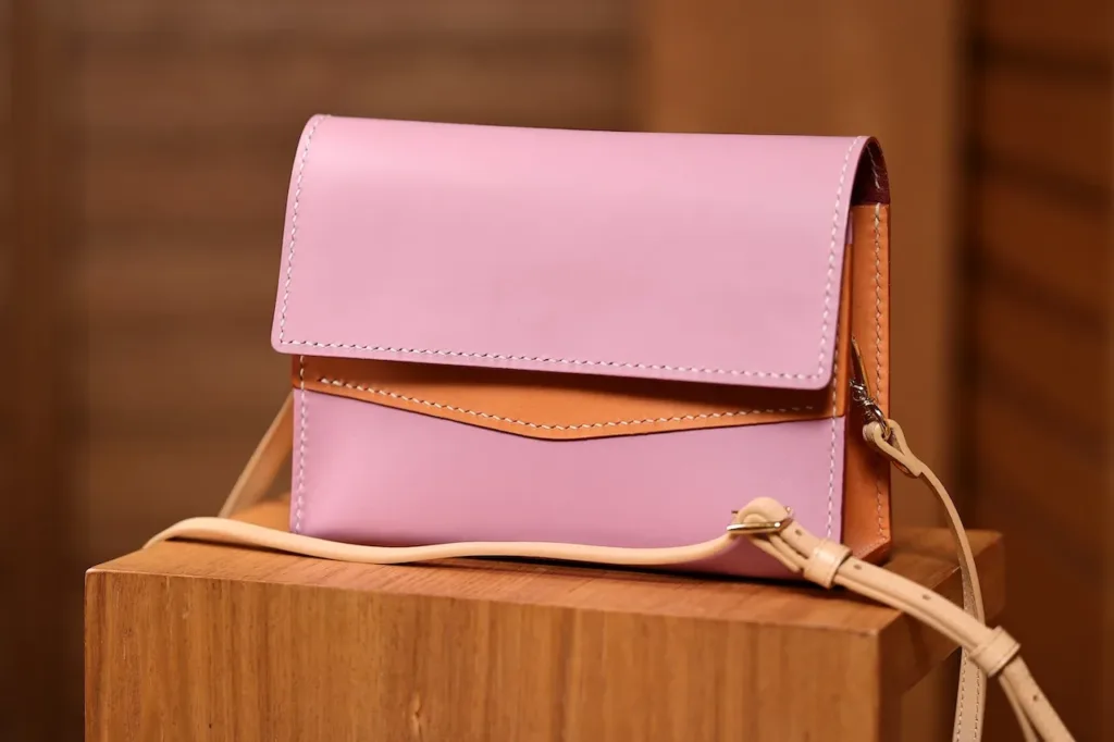 Crossbody 三色小袋 (22cm) - finished-item