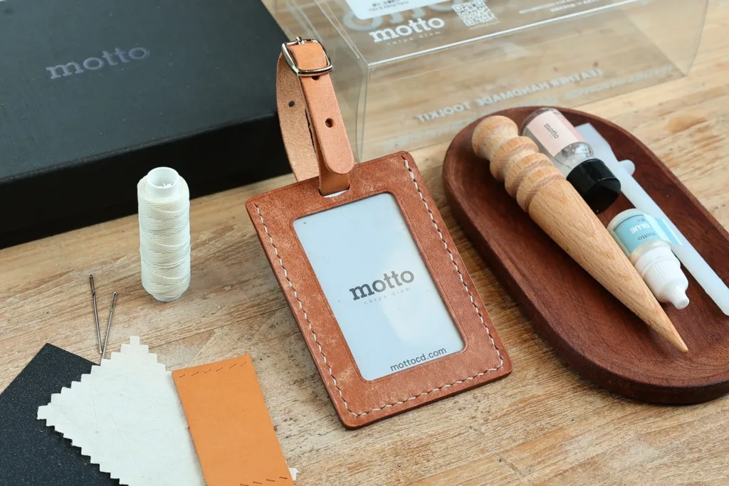 Luggage Tag 皮革字母行李牌 (直向) A-Z - toolkit