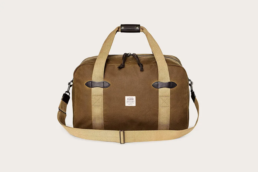 Filson - Medium Tin Cloth Duffle Bag 鍍蠟布袋 - Tan（包 免費刻字迷彩行李牌）