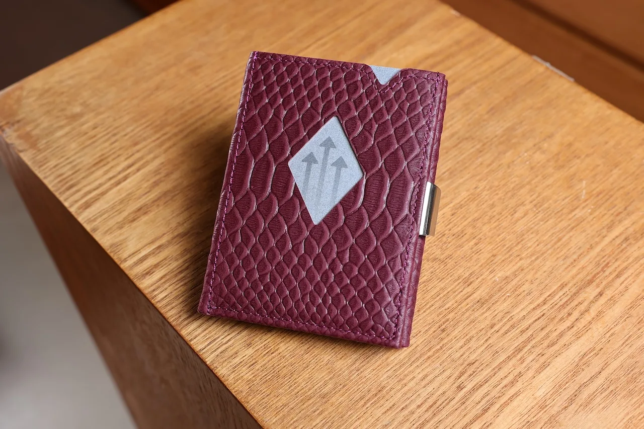 thumbnail image 2 of Exentri RFID Blocking Card Holder – 100% Genuine Leather, Norway Design (Unisex) 2 of 5