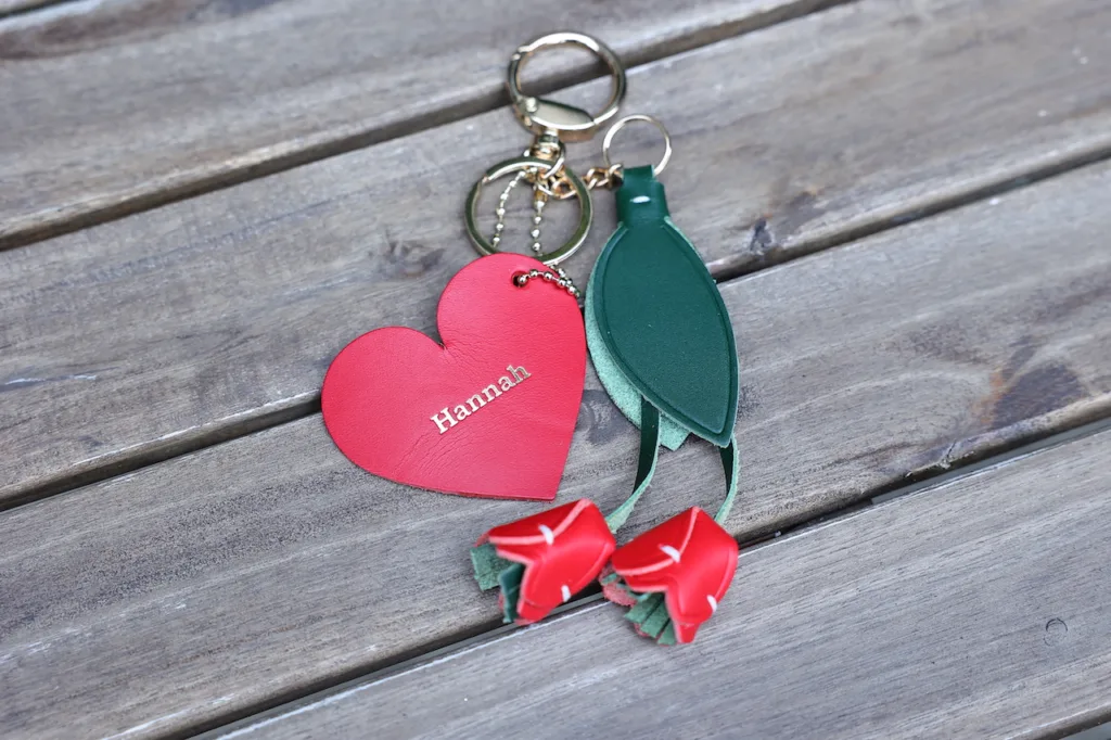 Bloom Leather Charm Flower Keychain (End-Product)